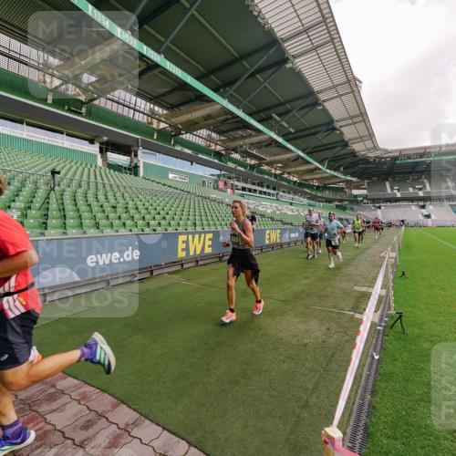 13.09.2026 - 21. swb-Marathon Bremen Michael Burmester http://msf.ph/oto/10305294 13.09.2026 12:55:41 Laufen im Stadion 161, 189, 201, 205, 307, 388, 411, 461, 465, 495, 655, 854, 876, 913, 926, 948, 1053, 1058, 1197, 1390, 1537, 1599, 1645, 1658, 1750, 2001, 2040, 2122, 2125, 2234, 2251, 2260, 2319, 2383, 2390, 2474, 2535, 2604, 2733, 2801, 2812, 2870, 2922, 2948, 2962, 3012, 3057, 3119, 3134, 3175, 3192, 3202, 3206, 3241, 3246, 3290, 3346, 3348, 3356, 3357, 3411, 3508, 3706, 3716, 3836, 4135, 4137, 4171, 4413, 4455, 4479, 4733, 5277, 5430, 5530, 6106, 107, 2498 meine-sportfotos.de
