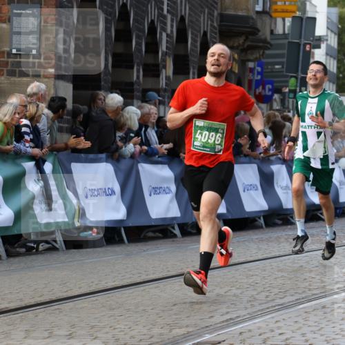 13.09.2026 - 21. swb-Marathon Bremen Strokosch-Dieckow http://msf.ph/oto/10305302 13.09.2026 12:59:18 Ziel 1118, 1576, 3624, 3688, 4399, 4847, 8065, 8994, 9120, 9329, 1248, 1800, 2651, 3251, 9533 meine-sportfotos.de