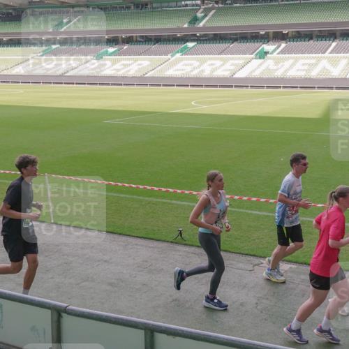 13.09.2026 - 21. swb-Marathon Bremen Michael Burmester http://msf.ph/oto/10305305 13.09.2026 13:36:38 Laufen im Stadion 421, 444, 462, 491, 590, 657, 756, 799, 1015, 1132, 1135, 1279, 1432, 1620, 1726, 1734, 1762, 1887, 1934, 1951, 1974, 1977, 2060, 2078, 2227, 2578, 2639, 2650, 2688, 2789, 2842, 2892, 2933, 2939, 3090, 3161, 3169, 3178, 3299, 3303, 3406, 3408, 3427, 3463, 3472, 3498, 3499, 3555, 3570, 3573, 3588, 3640, 3731, 3779, 3801, 3839, 3985, 3992, 3993, 4084, 4145, 4200, 4210, 4290, 4416, 4464, 4538, 4801, 4845, 4880, 4967, 5000, 5034, 5182, 5332, 5461, 5536, 5679, 5818 meine-sportfotos.de