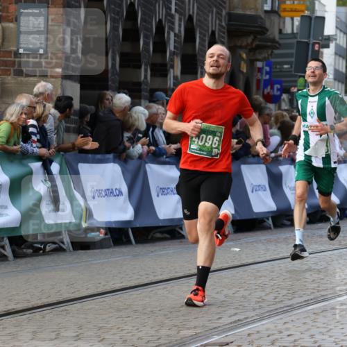 13.09.2026 - 21. swb-Marathon Bremen Strokosch-Dieckow http://msf.ph/oto/10305314 13.09.2026 12:59:18 Ziel 1118, 1576, 3624, 3688, 4399, 4847, 8065, 8994, 9120, 9329, 1248, 1800, 2651, 3251, 9533 meine-sportfotos.de