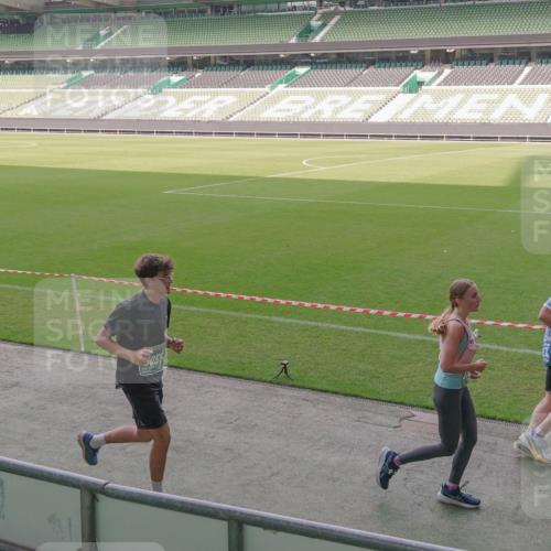 13.09.2026 - 21. swb-Marathon Bremen Michael Burmester http://msf.ph/oto/10305316 13.09.2026 13:36:38 Laufen im Stadion 421, 444, 462, 491, 590, 657, 756, 799, 1015, 1132, 1135, 1279, 1432, 1620, 1726, 1734, 1762, 1887, 1934, 1951, 1974, 1977, 2060, 2078, 2227, 2578, 2639, 2650, 2688, 2789, 2842, 2892, 2933, 2939, 3090, 3161, 3169, 3178, 3299, 3303, 3406, 3408, 3427, 3463, 3472, 3498, 3499, 3555, 3570, 3573, 3588, 3640, 3731, 3779, 3801, 3839, 3985, 3992, 3993, 4084, 4145, 4200, 4210, 4290, 4416, 4464, 4538, 4801, 4845, 4880, 4967, 5000, 5034, 5182, 5332, 5461, 5536, 5679, 5818 meine-sportfotos.de