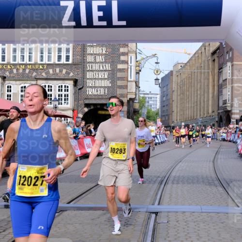 13.09.2026 - 21. swb-Marathon Bremen Tim E. http://msf.ph/oto/10305325 13.09.2026 10:49:16 Ziel 10253, 10293, 10392, 10566, 11885, 11891, 12027, 12204, 12350, 13512, 13555 meine-sportfotos.de