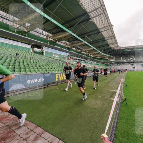 13.09.2026 - 21. swb-Marathon Bremen Michael Burmester http://msf.ph/oto/10305346 13.09.2026 12:55:50 Laufen im Stadion 161, 201, 205, 307, 388, 411, 431, 461, 465, 495, 655, 854, 876, 913, 926, 948, 1053, 1058, 1130, 1197, 1390, 1537, 1599, 1645, 1750, 1972, 2001, 2040, 2122, 2125, 2234, 2251, 2260, 2319, 2383, 2390, 2473, 2474, 2535, 2604, 2733, 2801, 2812, 2870, 2922, 2948, 3012, 3057, 3119, 3134, 3175, 3192, 3202, 3206, 3241, 3246, 3290, 3346, 3348, 3356, 3411, 3508, 3706, 3716, 3836, 4135, 4137, 4171, 4413, 4455, 4479, 4733, 5277, 5430, 5530, 6106, 107, 2498 meine-sportfotos.de