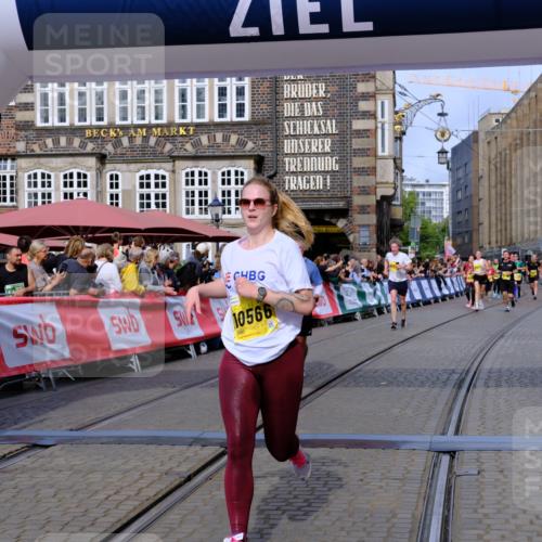 13.09.2026 - 21. swb-Marathon Bremen Tim E. http://msf.ph/oto/10305381 13.09.2026 10:49:18 Ziel 10253, 10293, 10392, 10566, 11316, 11891, 12027, 12132, 12149, 12204, 12350, 12450, 12529, 13512, 13555 meine-sportfotos.de