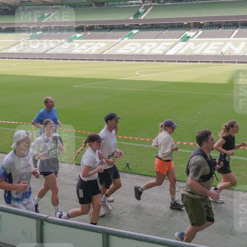 13.09.2026 - 21. swb-Marathon Bremen Michael Burmester http://msf.ph/oto/10305410 13.09.2026 13:36:47 Laufen im Stadion 421, 444, 491, 590, 657, 756, 799, 1015, 1132, 1135, 1279, 1432, 1620, 1726, 1734, 1762, 1887, 1934, 1951, 1974, 1977, 2060, 2078, 2227, 2578, 2639, 2688, 2789, 2842, 2892, 2933, 2939, 3090, 3161, 3169, 3178, 3299, 3303, 3408, 3427, 3463, 3472, 3498, 3499, 3555, 3570, 3573, 3588, 3640, 3731, 3779, 3801, 3839, 3985, 3992, 3993, 4084, 4145, 4200, 4210, 4290, 4416, 4464, 4538, 4801, 4845, 4880, 4967, 5000, 5034, 5145, 5182, 5332, 5461, 5536, 5679, 5818 meine-sportfotos.de
