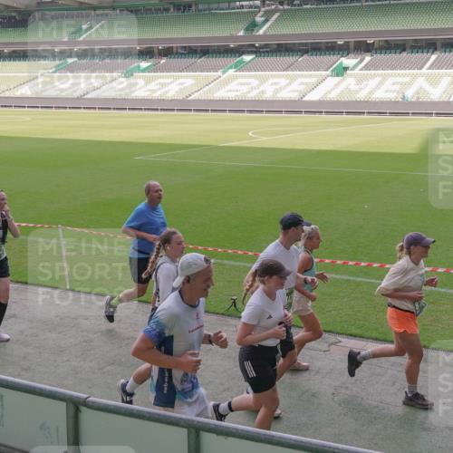 13.09.2026 - 21. swb-Marathon Bremen Michael Burmester http://msf.ph/oto/10305421 13.09.2026 13:36:48 Laufen im Stadion 421, 444, 491, 590, 657, 756, 799, 1015, 1132, 1135, 1279, 1432, 1620, 1726, 1734, 1762, 1887, 1934, 1951, 1974, 1977, 2060, 2078, 2227, 2578, 2639, 2688, 2789, 2842, 2892, 2933, 2939, 3090, 3161, 3169, 3178, 3299, 3303, 3408, 3427, 3463, 3472, 3498, 3499, 3555, 3570, 3573, 3588, 3640, 3731, 3779, 3801, 3839, 3985, 3992, 3993, 4084, 4145, 4200, 4210, 4290, 4416, 4464, 4538, 4801, 4845, 4880, 5000, 5034, 5145, 5182, 5210, 5332, 5461, 5536, 5679, 5818 meine-sportfotos.de
