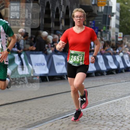 13.09.2026 - 21. swb-Marathon Bremen Strokosch-Dieckow http://msf.ph/oto/10305428 13.09.2026 12:59:20 Ziel 1118, 3584, 3624, 3688, 4399, 4847, 6991, 8065, 8994, 9120, 9329, 466, 862, 1800, 3251, 5316 meine-sportfotos.de