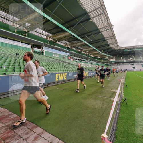13.09.2026 - 21. swb-Marathon Bremen Michael Burmester http://msf.ph/oto/10305479 13.09.2026 12:56:12 Laufen im Stadion 205, 307, 388, 411, 431, 465, 495, 655, 769, 854, 857, 876, 913, 926, 948, 1058, 1130, 1197, 1390, 1537, 1599, 1601, 1645, 1750, 1972, 2001, 2040, 2122, 2125, 2234, 2251, 2260, 2319, 2383, 2473, 2474, 2535, 2604, 2634, 2640, 2671, 2761, 2812, 2922, 2948, 3057, 3119, 3134, 3175, 3192, 3202, 3246, 3290, 3346, 3348, 3411, 3458, 3508, 3706, 3716, 3813, 3836, 4135, 4137, 4171, 4413, 4455, 4479, 4733, 5277, 5430, 5530, 6106, 107, 2498 meine-sportfotos.de