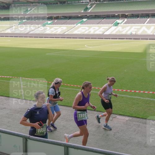 13.09.2026 - 21. swb-Marathon Bremen Michael Burmester http://msf.ph/oto/10305480 13.09.2026 13:36:50 Laufen im Stadion 421, 444, 491, 590, 657, 756, 799, 1015, 1132, 1135, 1279, 1432, 1620, 1726, 1734, 1762, 1887, 1934, 1951, 1974, 1977, 2060, 2078, 2227, 2578, 2639, 2688, 2789, 2842, 2892, 2933, 2939, 3161, 3169, 3178, 3299, 3303, 3408, 3427, 3463, 3472, 3498, 3499, 3555, 3570, 3573, 3588, 3640, 3731, 3779, 3801, 3839, 3985, 3992, 3993, 4084, 4145, 4200, 4210, 4252, 4290, 4416, 4464, 4538, 4801, 4845, 4880, 5000, 5034, 5145, 5182, 5210, 5332, 5461, 5536, 5679, 5818 meine-sportfotos.de