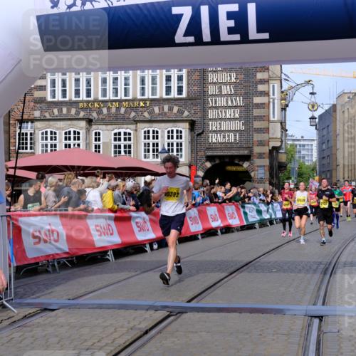 13.09.2026 - 21. swb-Marathon Bremen Tim E. http://msf.ph/oto/10305488 13.09.2026 10:49:22 Ziel 10253, 10293, 10392, 10514, 10566, 10655, 11316, 11567, 11891, 11896, 11984, 12027, 12132, 12149, 12204, 12350, 12450, 12529, 13555, 13577 meine-sportfotos.de