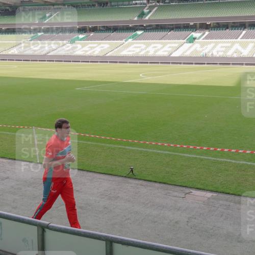 13.09.2026 - 21. swb-Marathon Bremen Michael Burmester http://msf.ph/oto/10305496 13.09.2026 13:36:53 Laufen im Stadion 421, 444, 491, 590, 657, 756, 799, 1015, 1132, 1135, 1279, 1432, 1620, 1726, 1734, 1762, 1887, 1934, 1951, 2060, 2078, 2227, 2578, 2639, 2688, 2789, 2842, 2892, 2933, 2939, 3161, 3169, 3178, 3299, 3303, 3408, 3427, 3463, 3472, 3498, 3499, 3555, 3570, 3573, 3588, 3640, 3731, 3779, 3801, 3839, 3985, 3992, 3993, 4084, 4145, 4200, 4210, 4252, 4290, 4416, 4464, 4538, 4801, 4845, 4880, 5000, 5034, 5145, 5182, 5210, 5332, 5461, 5536, 5679, 5818 meine-sportfotos.de