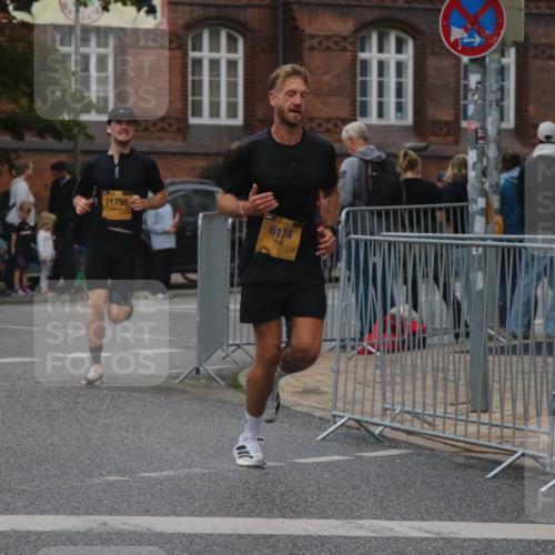 13.09.2026 - Kiel Lauf Markus Tischler http://msf.ph/oto/10305514 13.09.2026 10:23:42 Fleethörn 800, 11798, 14, 09, 6174 meine-sportfotos.de