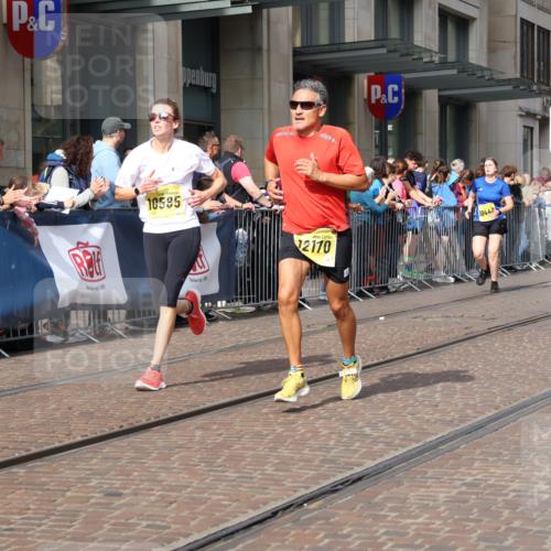 13.09.2026 - 21. swb-Marathon Bremen Strokosch-Dieckow http://msf.ph/oto/10305524 13.09.2026 10:53:09 Ziel 10222, 10448, 10479, 10626, 10757, 10780, 10821, 10845, 10886, 11168, 11242, 11379, 11446, 11590, 11800, 12040, 12056, 12119, 12275, 12308, 12461, 10284, 10304, 10585, 10714, 10734, 10863, 11012, 11038, 11238, 11282, 11386, 11575, 11766, 12019, 12170, 12369, 12398 meine-sportfotos.de