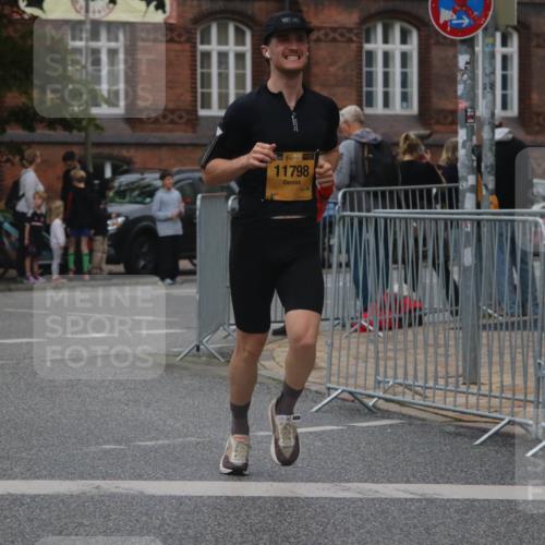 13.09.2026 - Kiel Lauf Markus Tischler http://msf.ph/oto/10305533 13.09.2026 10:23:43 Fleethörn 4215, 00, 101, 48, 11798 meine-sportfotos.de