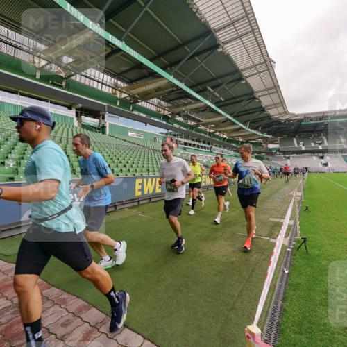 13.09.2026 - 21. swb-Marathon Bremen Michael Burmester http://msf.ph/oto/10305568 13.09.2026 12:56:29 Laufen im Stadion 205, 307, 388, 411, 431, 465, 655, 769, 854, 857, 876, 913, 926, 948, 1058, 1130, 1197, 1537, 1601, 1645, 1750, 1809, 1900, 1972, 2001, 2040, 2051, 2075, 2122, 2251, 2260, 2319, 2473, 2493, 2535, 2604, 2634, 2640, 2671, 2761, 2812, 2948, 3057, 3078, 3119, 3192, 3202, 3290, 3348, 3411, 3450, 3458, 3508, 3514, 3634, 3706, 3716, 3760, 3813, 3836, 4135, 4137, 4171, 4316, 4413, 4455, 4479, 4733, 5277, 5430, 5530, 6106, 107, 2498 meine-sportfotos.de