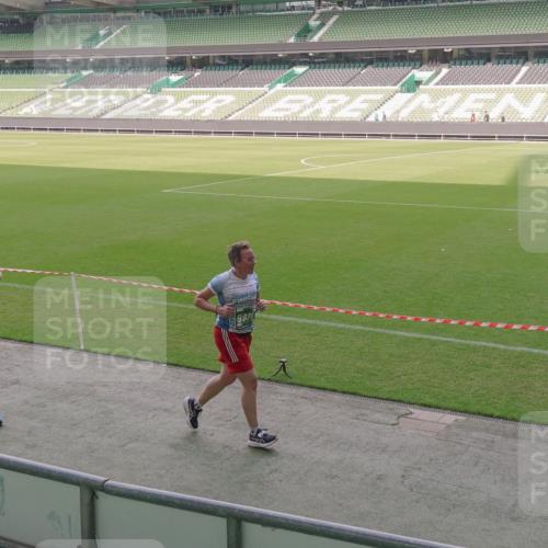 13.09.2026 - 21. swb-Marathon Bremen Michael Burmester http://msf.ph/oto/10305593 13.09.2026 13:36:59 Laufen im Stadion 360, 421, 444, 491, 590, 657, 756, 799, 1015, 1132, 1135, 1279, 1432, 1620, 1726, 1734, 1762, 1887, 1934, 1951, 2060, 2078, 2227, 2578, 2639, 2688, 2789, 2842, 2892, 2933, 2939, 3161, 3169, 3178, 3299, 3303, 3408, 3427, 3463, 3472, 3498, 3499, 3555, 3570, 3573, 3588, 3640, 3731, 3779, 3801, 3839, 3985, 3992, 3993, 4084, 4145, 4210, 4252, 4416, 4464, 4538, 4801, 4845, 4939, 5000, 5034, 5145, 5166, 5182, 5210, 5332, 5461, 5536, 5679 meine-sportfotos.de