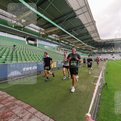 13.09.2026 - 21. swb-Marathon Bremen Michael Burmester http://msf.ph/oto/10305617 13.09.2026 12:56:40 Laufen im Stadion 205, 307, 411, 431, 465, 655, 769, 776, 854, 857, 876, 913, 926, 948, 1010, 1058, 1130, 1254, 1537, 1601, 1645, 1750, 1809, 1900, 1972, 2001, 2040, 2051, 2075, 2122, 2260, 2319, 2324, 2402, 2473, 2493, 2535, 2604, 2634, 2640, 2671, 2761, 2812, 2904, 2948, 3051, 3057, 3078, 3119, 3192, 3202, 3290, 3348, 3411, 3450, 3458, 3508, 3514, 3634, 3706, 3760, 3813, 3836, 3939, 4101, 4135, 4137, 4171, 4316, 4319, 4413, 4455, 4479, 4733, 5277, 5430, 5530, 6106, 107, 2498 meine-sportfotos.de