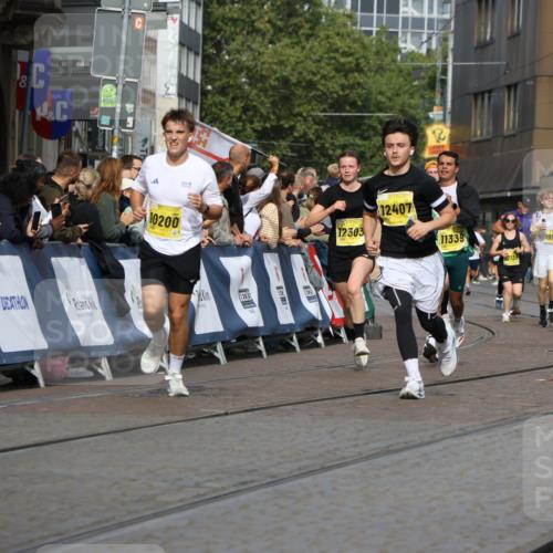 13.09.2026 - 21. swb-Marathon Bremen Strokosch-Dieckow http://msf.ph/oto/10305623 13.09.2026 10:51:06 Ziel 10267, 10537, 10764, 11076, 11170, 11220, 11753, 11774, 11961, 12052, 12070, 12179, 12309, 12351, 12488, 12560, 13544, 10381, 10471, 10515, 10808, 10887, 11503, 11537, 11801, 11973, 12051, 12133, 12552 meine-sportfotos.de