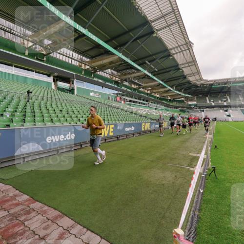 13.09.2026 - 21. swb-Marathon Bremen Michael Burmester http://msf.ph/oto/10305687 13.09.2026 12:56:48 Laufen im Stadion 307, 411, 431, 465, 655, 769, 776, 854, 857, 876, 913, 926, 948, 1010, 1058, 1130, 1254, 1537, 1601, 1645, 1750, 1809, 1900, 1972, 2001, 2040, 2051, 2075, 2122, 2260, 2319, 2324, 2402, 2473, 2493, 2535, 2604, 2634, 2640, 2671, 2761, 2812, 2904, 2948, 3051, 3057, 3078, 3119, 3192, 3202, 3290, 3348, 3411, 3450, 3458, 3508, 3514, 3634, 3685, 3690, 3760, 3813, 3866, 3939, 4101, 4135, 4137, 4171, 4316, 4319, 4413, 4455, 4479, 4733, 5277, 5430, 5530, 6106, 107, 2498 meine-sportfotos.de