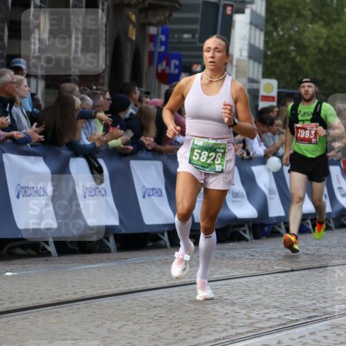 13.09.2026 - 21. swb-Marathon Bremen Strokosch-Dieckow http://msf.ph/oto/10305689 13.09.2026 12:59:36 Ziel 658, 1248, 1508, 1751, 1800, 1993, 2651, 3584, 3688, 4096, 6991, 8383, 9533, 126, 277, 807, 1320, 1485, 1852, 4964, 5828, 6557, 8850 meine-sportfotos.de