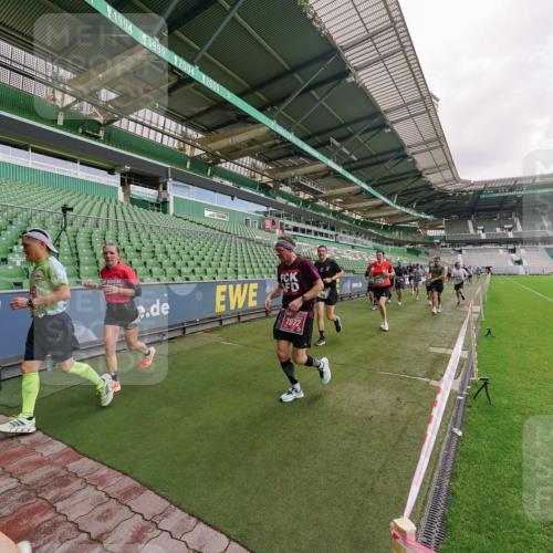 13.09.2026 - 21. swb-Marathon Bremen Michael Burmester http://msf.ph/oto/10305714 13.09.2026 12:56:53 Laufen im Stadion 307, 334, 411, 431, 465, 655, 769, 776, 854, 857, 876, 913, 926, 948, 1010, 1058, 1130, 1254, 1537, 1601, 1645, 1750, 1809, 1900, 1972, 2001, 2040, 2051, 2075, 2122, 2260, 2319, 2324, 2402, 2473, 2493, 2535, 2604, 2634, 2640, 2671, 2761, 2812, 2904, 2948, 3051, 3057, 3078, 3119, 3192, 3202, 3290, 3348, 3411, 3450, 3458, 3508, 3514, 3634, 3685, 3690, 3760, 3813, 3866, 3939, 4101, 4135, 4171, 4316, 4319, 4413, 4455, 4479, 4733, 5277, 5430, 5530, 107, 2498 meine-sportfotos.de