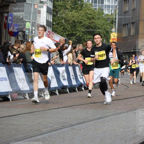 13.09.2026 - 21. swb-Marathon Bremen Strokosch-Dieckow http://msf.ph/oto/10305719 13.09.2026 10:51:07 Ziel 10267, 10537, 10764, 11076, 11087, 11170, 11220, 11753, 11774, 11961, 12052, 12070, 12179, 12309, 12351, 12488, 12560, 13544, 10381, 10471, 10515, 10808, 10887, 11503, 11537, 11801, 11973, 12051, 12133, 12552 meine-sportfotos.de