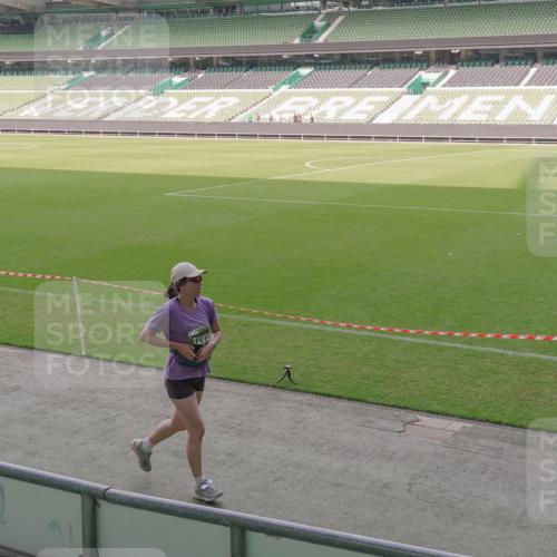 13.09.2026 - 21. swb-Marathon Bremen Michael Burmester http://msf.ph/oto/10305757 13.09.2026 13:37:16 Laufen im Stadion 144, 360, 410, 421, 444, 491, 590, 756, 799, 848, 971, 1015, 1132, 1135, 1279, 1432, 1620, 1734, 1762, 1887, 1934, 1951, 2060, 2078, 2227, 2639, 2688, 2772, 2842, 2892, 2933, 2939, 3161, 3169, 3178, 3299, 3303, 3408, 3427, 3463, 3498, 3499, 3570, 3573, 3588, 3640, 3646, 3731, 3779, 3839, 3919, 3985, 3992, 3993, 4084, 4145, 4210, 4252, 4314, 4416, 4464, 4538, 4801, 4845, 4939, 5034, 5145, 5166, 5182, 5210, 5332, 5461, 5536, 5679, 170 meine-sportfotos.de