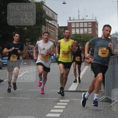 13.09.2026 - Kiel Lauf Markus Tischler http://msf.ph/oto/10305789 13.09.2026 10:25:38 Fleethörn 601, 3945, 39, 12699, 1800, 38, 5484 meine-sportfotos.de