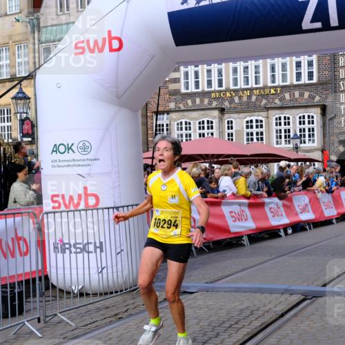 13.09.2026 - 21. swb-Marathon Bremen Tim E. http://msf.ph/oto/10305791 13.09.2026 10:49:32 Ziel 10294, 10392, 10514, 10655, 11316, 11567, 11621, 11891, 11896, 11984, 12132, 12149, 12376, 12450, 12529, 13577 meine-sportfotos.de