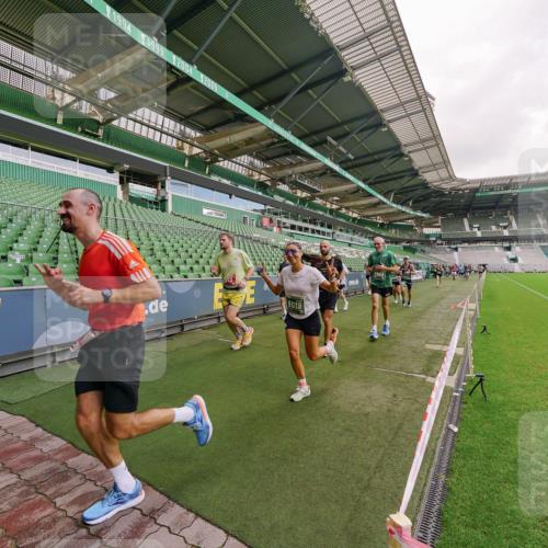 13.09.2026 - 21. swb-Marathon Bremen Michael Burmester http://msf.ph/oto/10305802 13.09.2026 12:57:06 Laufen im Stadion 307, 334, 411, 431, 465, 655, 769, 776, 854, 857, 876, 909, 926, 948, 1010, 1130, 1254, 1535, 1537, 1601, 1750, 1752, 1809, 1881, 1900, 1972, 2001, 2040, 2046, 2051, 2075, 2122, 2260, 2324, 2371, 2402, 2423, 2473, 2493, 2535, 2604, 2634, 2640, 2671, 2761, 2812, 2903, 2904, 2948, 3051, 3078, 3119, 3182, 3202, 3290, 3319, 3348, 3411, 3450, 3458, 3508, 3514, 3634, 3685, 3690, 3760, 3813, 3866, 3939, 4101, 4135, 4171, 4316, 4319, 4413, 4455, 4479, 4733 meine-sportfotos.de