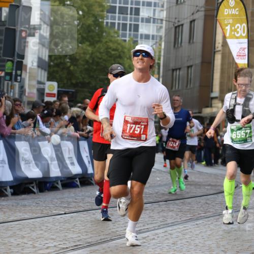 13.09.2026 - 21. swb-Marathon Bremen Strokosch-Dieckow http://msf.ph/oto/10305808 13.09.2026 12:59:39 Ziel 658, 1248, 1508, 1751, 1800, 1993, 2651, 3584, 4096, 6991, 8383, 9533, 807, 1320, 1485, 6557, 8850 meine-sportfotos.de