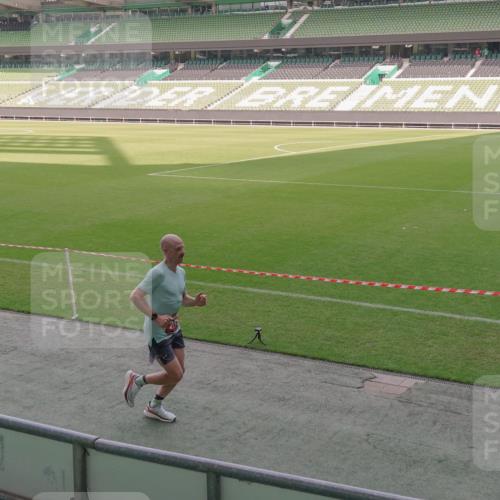 13.09.2026 - 21. swb-Marathon Bremen Michael Burmester http://msf.ph/oto/10305813 13.09.2026 12:03:59 Laufen im Stadion 207, 626, 1231, 1956 meine-sportfotos.de