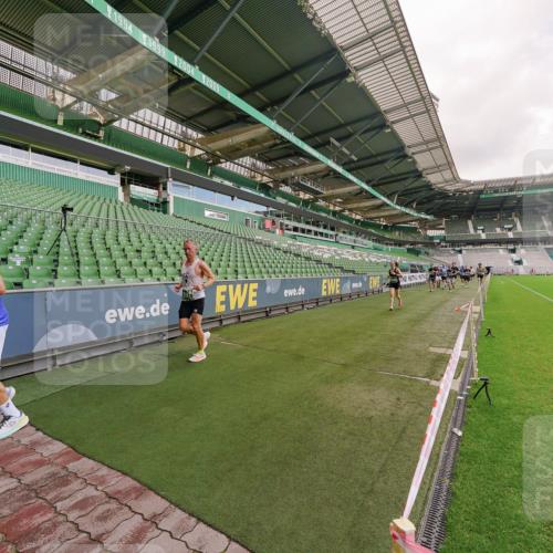 13.09.2026 - 21. swb-Marathon Bremen Michael Burmester http://msf.ph/oto/10305854 13.09.2026 12:57:11 Laufen im Stadion 307, 334, 411, 431, 465, 769, 776, 854, 857, 876, 909, 926, 948, 1010, 1130, 1191, 1199, 1254, 1535, 1601, 1750, 1752, 1809, 1881, 1900, 1972, 2001, 2040, 2046, 2051, 2075, 2122, 2260, 2324, 2371, 2402, 2423, 2473, 2493, 2535, 2604, 2634, 2640, 2671, 2761, 2812, 2903, 2904, 2948, 3051, 3078, 3119, 3182, 3202, 3290, 3319, 3348, 3411, 3450, 3458, 3508, 3514, 3634, 3685, 3690, 3760, 3813, 3866, 3939, 4101, 4135, 4171, 4316, 4319, 4455, 4479 meine-sportfotos.de