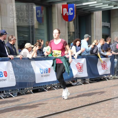 13.09.2026 - 21. swb-Marathon Bremen Strokosch-Dieckow http://msf.ph/oto/10305917 13.09.2026 10:53:20 Ziel 10141, 10174, 10222, 10227, 10478, 10479, 10626, 10684, 10685, 10821, 10838, 10845, 10886, 10905, 11242, 11446, 11489, 11502, 11590, 11596, 11800, 11950, 12056, 12119, 12308, 12331, 12341, 12405, 12492, 13597, 10284, 10448, 10585, 10714, 10757, 10780, 11012, 11168, 11238, 11282, 11379, 11575, 12040, 12170, 12275, 12369, 12398, 12461 meine-sportfotos.de