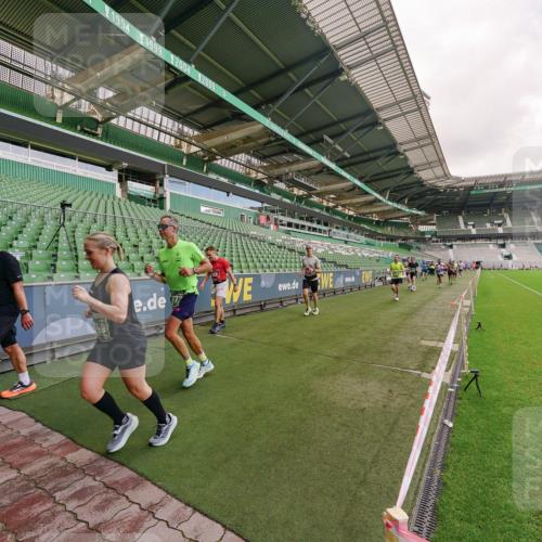 13.09.2026 - 21. swb-Marathon Bremen Michael Burmester http://msf.ph/oto/10305938 13.09.2026 12:57:26 Laufen im Stadion 141, 307, 334, 431, 511, 672, 769, 776, 789, 790, 857, 876, 909, 926, 948, 1010, 1119, 1130, 1191, 1199, 1254, 1535, 1601, 1647, 1752, 1809, 1881, 1900, 1933, 1972, 2001, 2040, 2046, 2051, 2075, 2324, 2371, 2397, 2402, 2423, 2473, 2493, 2535, 2634, 2640, 2671, 2761, 2812, 2903, 2904, 2948, 3051, 3078, 3119, 3138, 3182, 3186, 3202, 3290, 3319, 3338, 3348, 3411, 3450, 3458, 3514, 3534, 3634, 3655, 3685, 3690, 3695, 3760, 3813, 3866, 3939, 4101, 4171, 4316, 4319, 4455 meine-sportfotos.de