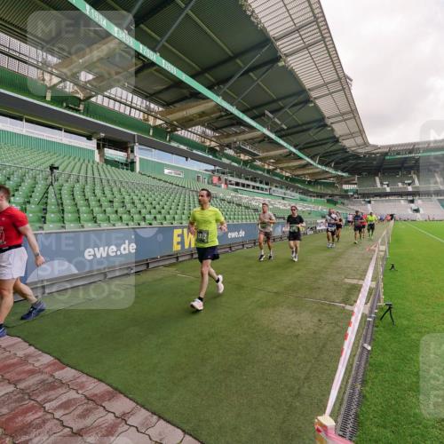 13.09.2026 - 21. swb-Marathon Bremen Michael Burmester http://msf.ph/oto/10305964 13.09.2026 12:57:29 Laufen im Stadion 141, 307, 334, 431, 511, 672, 769, 776, 789, 790, 857, 876, 909, 926, 948, 1010, 1119, 1130, 1191, 1199, 1254, 1535, 1601, 1647, 1752, 1809, 1881, 1900, 1933, 1972, 2001, 2040, 2046, 2051, 2075, 2324, 2371, 2397, 2402, 2423, 2473, 2493, 2535, 2634, 2640, 2671, 2761, 2812, 2903, 2904, 2948, 3051, 3078, 3119, 3138, 3148, 3182, 3186, 3202, 3290, 3319, 3338, 3348, 3450, 3458, 3514, 3534, 3634, 3655, 3685, 3690, 3695, 3760, 3813, 3866, 3933, 3939, 4101, 4171, 4316, 4319, 4455 meine-sportfotos.de