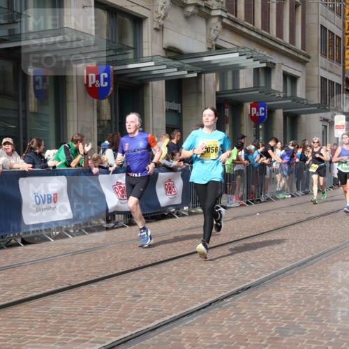 13.09.2026 - 21. swb-Marathon Bremen Strokosch-Dieckow http://msf.ph/oto/10306001 13.09.2026 10:53:24 Ziel 10141, 10174, 10222, 10227, 10255, 10478, 10479, 10626, 10684, 10685, 10708, 10838, 10845, 10905, 11242, 11446, 11489, 11502, 11596, 11800, 11950, 12119, 12331, 12341, 12405, 12492, 12515, 13597, 10284, 10448, 10585, 10757, 10780, 10821, 10886, 11012, 11168, 11282, 11379, 11590, 12040, 12056, 12170, 12275, 12308, 12398, 12461 meine-sportfotos.de
