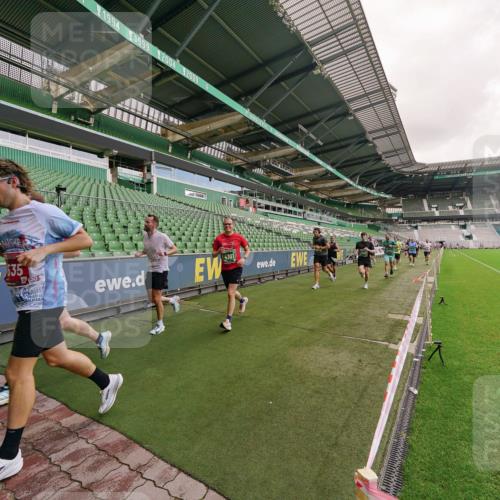 13.09.2026 - 21. swb-Marathon Bremen Michael Burmester http://msf.ph/oto/10306013 13.09.2026 12:57:40 Laufen im Stadion 141, 334, 431, 511, 672, 769, 776, 789, 790, 857, 876, 909, 948, 1010, 1119, 1130, 1191, 1199, 1254, 1281, 1535, 1601, 1642, 1647, 1752, 1809, 1881, 1900, 1931, 1933, 1972, 2001, 2040, 2046, 2051, 2075, 2324, 2343, 2371, 2397, 2402, 2423, 2425, 2473, 2493, 2634, 2640, 2671, 2761, 2812, 2903, 2904, 3051, 3078, 3138, 3148, 3182, 3186, 3202, 3319, 3338, 3450, 3458, 3514, 3534, 3560, 3634, 3655, 3685, 3690, 3695, 3760, 3813, 3866, 3933, 3939, 4101, 4316, 4319 meine-sportfotos.de