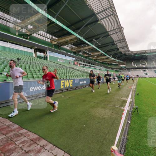 13.09.2026 - 21. swb-Marathon Bremen Michael Burmester http://msf.ph/oto/10306018 13.09.2026 12:57:41 Laufen im Stadion 141, 334, 431, 511, 672, 769, 776, 789, 790, 857, 876, 909, 948, 1010, 1119, 1130, 1191, 1199, 1254, 1281, 1535, 1601, 1642, 1647, 1752, 1809, 1881, 1900, 1931, 1933, 1972, 2001, 2040, 2046, 2051, 2075, 2324, 2343, 2371, 2397, 2402, 2423, 2425, 2473, 2493, 2634, 2640, 2671, 2761, 2771, 2812, 2903, 2904, 3051, 3078, 3138, 3148, 3182, 3186, 3202, 3319, 3338, 3450, 3458, 3514, 3534, 3560, 3634, 3655, 3685, 3690, 3695, 3760, 3813, 3866, 3933, 3939, 4101, 4316, 4319 meine-sportfotos.de