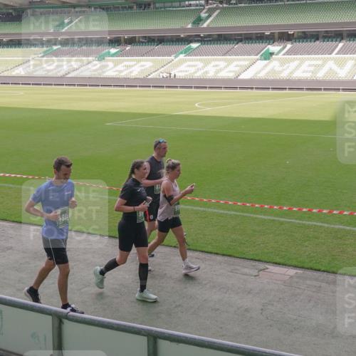 13.09.2026 - 21. swb-Marathon Bremen Michael Burmester http://msf.ph/oto/10306032 13.09.2026 13:37:39 Laufen im Stadion 144, 284, 360, 398, 410, 421, 444, 491, 590, 756, 799, 848, 971, 983, 1132, 1135, 1279, 1620, 1734, 1762, 1887, 1934, 1951, 2060, 2078, 2227, 2376, 2639, 2642, 2687, 2772, 2842, 2892, 2925, 2926, 2939, 3178, 3299, 3303, 3383, 3408, 3427, 3499, 3570, 3640, 3646, 3731, 3779, 3839, 3919, 3985, 3992, 3993, 4084, 4147, 4148, 4210, 4252, 4314, 4416, 4464, 4538, 4767, 4801, 4845, 4863, 4939, 5034, 5138, 5145, 5166, 5182, 5210, 5453, 5461, 5536, 5679, 6309, 170 meine-sportfotos.de