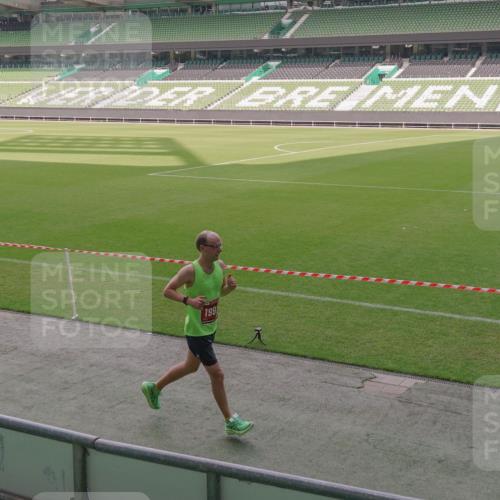13.09.2026 - 21. swb-Marathon Bremen Michael Burmester http://msf.ph/oto/10306054 13.09.2026 12:15:00 Laufen im Stadion 245, 540, 822, 1028, 1670, 1766, 1997, 614, 1046, 1651, 1671, 2054 meine-sportfotos.de