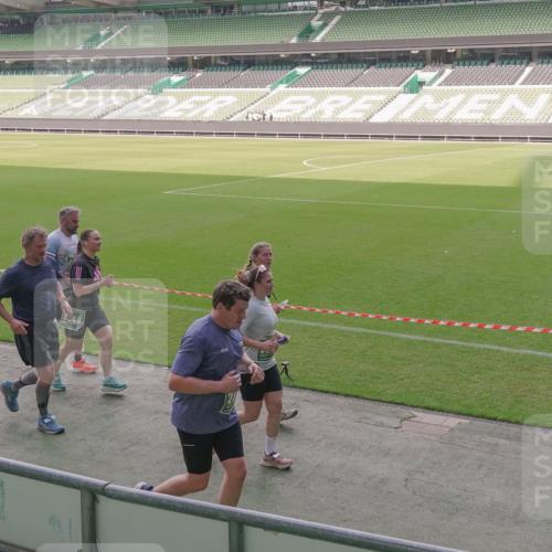 13.09.2026 - 21. swb-Marathon Bremen Michael Burmester http://msf.ph/oto/10306060 13.09.2026 13:37:41 Laufen im Stadion 144, 284, 360, 398, 410, 421, 444, 590, 756, 799, 848, 971, 983, 1132, 1135, 1279, 1620, 1734, 1762, 1887, 1951, 2060, 2078, 2227, 2376, 2639, 2642, 2687, 2772, 2842, 2892, 2925, 2926, 2939, 3178, 3299, 3303, 3383, 3384, 3408, 3427, 3499, 3570, 3640, 3646, 3731, 3779, 3839, 3919, 3985, 3992, 3993, 4084, 4147, 4148, 4210, 4252, 4314, 4416, 4464, 4538, 4767, 4801, 4845, 4863, 4939, 5034, 5138, 5145, 5166, 5182, 5210, 5453, 5461, 5536, 5679, 6192, 6309, 170 meine-sportfotos.de