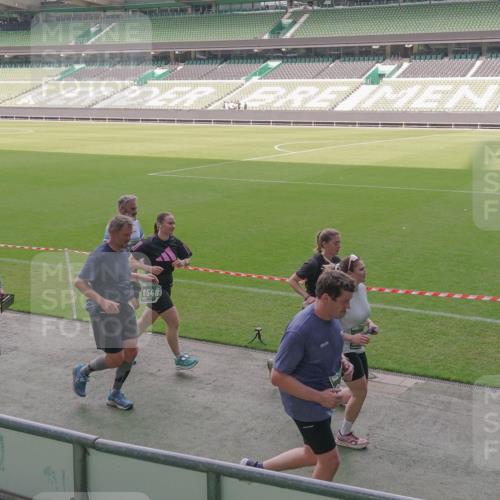 13.09.2026 - 21. swb-Marathon Bremen Michael Burmester http://msf.ph/oto/10306071 13.09.2026 13:37:41 Laufen im Stadion 144, 284, 360, 398, 410, 421, 444, 590, 756, 799, 848, 971, 983, 1132, 1135, 1279, 1620, 1734, 1762, 1887, 1951, 2060, 2078, 2227, 2376, 2639, 2642, 2687, 2772, 2842, 2892, 2925, 2926, 2939, 3178, 3299, 3303, 3383, 3384, 3408, 3427, 3499, 3570, 3640, 3646, 3731, 3779, 3839, 3919, 3985, 3992, 3993, 4084, 4147, 4148, 4210, 4252, 4314, 4416, 4464, 4538, 4767, 4801, 4845, 4863, 4939, 5034, 5138, 5145, 5166, 5182, 5210, 5453, 5461, 5536, 5679, 6192, 6309, 170 meine-sportfotos.de
