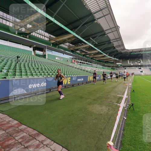 13.09.2026 - 21. swb-Marathon Bremen Michael Burmester http://msf.ph/oto/10306117 13.09.2026 12:58:02 Laufen im Stadion 141, 148, 334, 511, 672, 769, 776, 789, 790, 857, 909, 1010, 1119, 1191, 1199, 1254, 1281, 1535, 1601, 1642, 1647, 1752, 1809, 1881, 1900, 1931, 1933, 2046, 2051, 2075, 2324, 2343, 2367, 2371, 2397, 2402, 2423, 2425, 2493, 2634, 2640, 2671, 2761, 2771, 2807, 2903, 2904, 3021, 3051, 3078, 3120, 3138, 3148, 3182, 3186, 3319, 3338, 3435, 3450, 3458, 3514, 3534, 3560, 3634, 3655, 3685, 3690, 3695, 3760, 3813, 3866, 3933, 3939, 4101, 4316, 4319, 205 meine-sportfotos.de