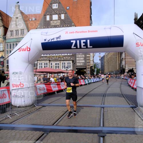 13.09.2026 - 21. swb-Marathon Bremen Tim E. http://msf.ph/oto/10306149 13.09.2026 10:49:54 Ziel 10709, 10739, 10835, 10846, 10910, 11007, 11092, 11191, 11635, 11717 meine-sportfotos.de