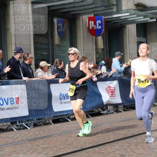 13.09.2026 - 21. swb-Marathon Bremen Strokosch-Dieckow http://msf.ph/oto/10306181 13.09.2026 10:53:29 Ziel 10141, 10174, 10222, 10227, 10255, 10478, 10579, 10684, 10685, 10708, 10838, 10845, 10905, 11206, 11242, 11446, 11489, 11502, 11596, 11800, 11950, 12075, 12119, 12244, 12331, 12341, 12356, 12405, 12435, 12492, 12515, 13597, 10448, 10479, 10585, 10626, 10757, 10780, 10821, 10886, 11012, 11168, 11379, 11590, 11800, 12040, 12056, 12170, 12275, 12308, 12461 meine-sportfotos.de