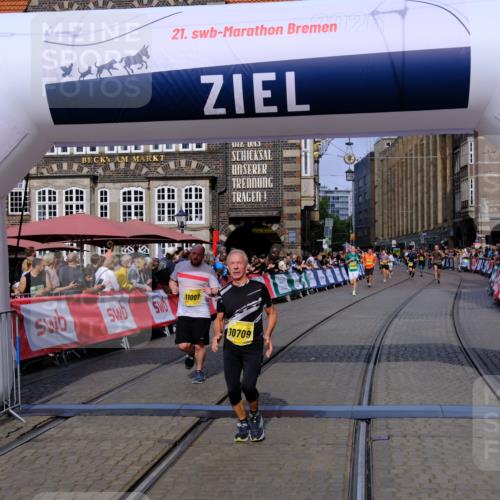 13.09.2026 - 21. swb-Marathon Bremen Tim E. http://msf.ph/oto/10306188 13.09.2026 10:50:00 Ziel 10508, 10709, 11007, 11092, 11183, 11717 meine-sportfotos.de