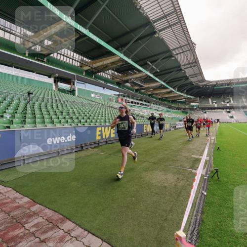 13.09.2026 - 21. swb-Marathon Bremen Michael Burmester http://msf.ph/oto/10306264 13.09.2026 12:58:26 Laufen im Stadion 141, 148, 191, 226, 334, 511, 672, 776, 789, 790, 909, 972, 1010, 1119, 1191, 1199, 1254, 1281, 1535, 1642, 1647, 1752, 1809, 1881, 1900, 1931, 1933, 2046, 2051, 2075, 2210, 2324, 2343, 2367, 2371, 2397, 2402, 2423, 2425, 2493, 2577, 2771, 2807, 2827, 2885, 2903, 2904, 2979, 3021, 3051, 3078, 3098, 3120, 3138, 3148, 3182, 3186, 3233, 3319, 3338, 3435, 3450, 3516, 3534, 3560, 3634, 3655, 3685, 3690, 3695, 3760, 3866, 3933, 3934, 3939, 4101, 4316, 4319, 205 meine-sportfotos.de