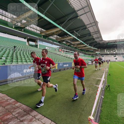 13.09.2026 - 21. swb-Marathon Bremen Michael Burmester http://msf.ph/oto/10306298 13.09.2026 12:58:30 Laufen im Stadion 141, 148, 191, 226, 334, 511, 672, 776, 789, 790, 909, 972, 1010, 1119, 1191, 1199, 1254, 1281, 1516, 1535, 1642, 1647, 1752, 1809, 1881, 1900, 1931, 1933, 2046, 2051, 2075, 2210, 2324, 2343, 2367, 2371, 2397, 2402, 2423, 2425, 2577, 2771, 2807, 2827, 2885, 2903, 2904, 2979, 3021, 3051, 3098, 3120, 3138, 3148, 3182, 3186, 3233, 3319, 3338, 3435, 3516, 3534, 3560, 3655, 3685, 3690, 3695, 3760, 3866, 3933, 3934, 3939, 4101, 4316, 4319, 205 meine-sportfotos.de