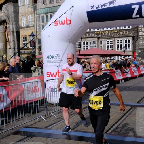 13.09.2026 - 21. swb-Marathon Bremen Tim E. http://msf.ph/oto/10306302 13.09.2026 10:50:02 Ziel 10508, 10709, 10966, 11007, 11035, 11183, 11717 meine-sportfotos.de